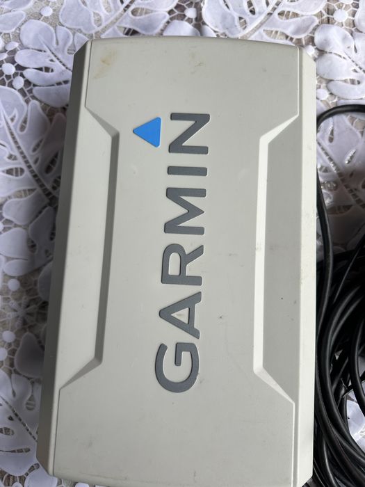 Garmin Striker Vivid 9SV + Сонда