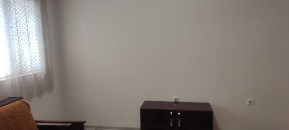 Дава се под наем Етаж от къща в Варна, Цветен квартал - 45 кв.м за 348.84 € - Снимка #7