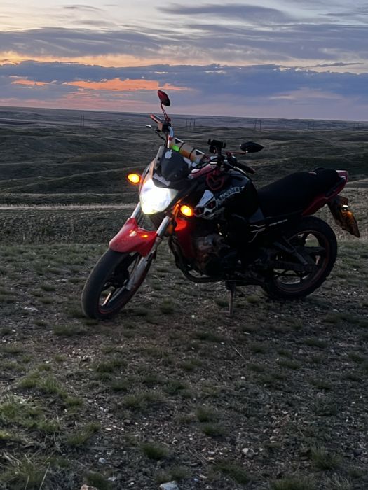 Продам мотоцикл 250 куб