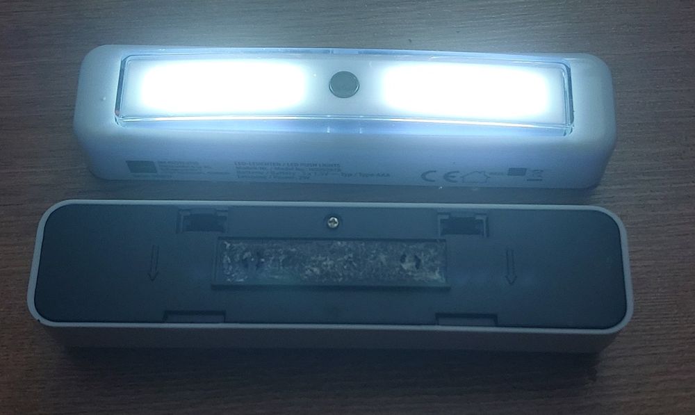 Лед лампи на батерии