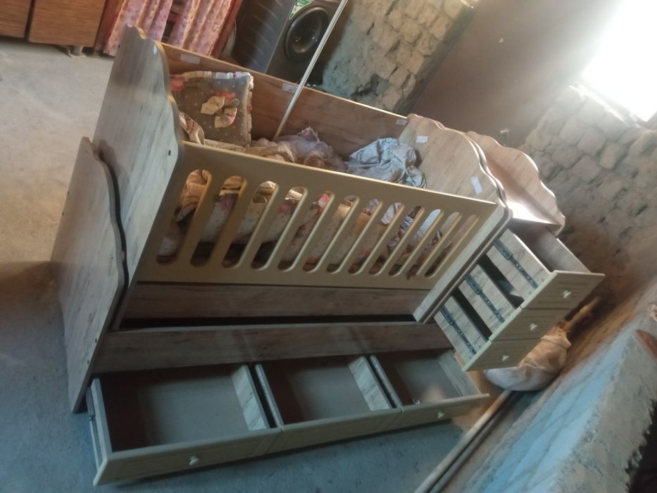 Sifati yaxshi  detskaya mebel sotiladi