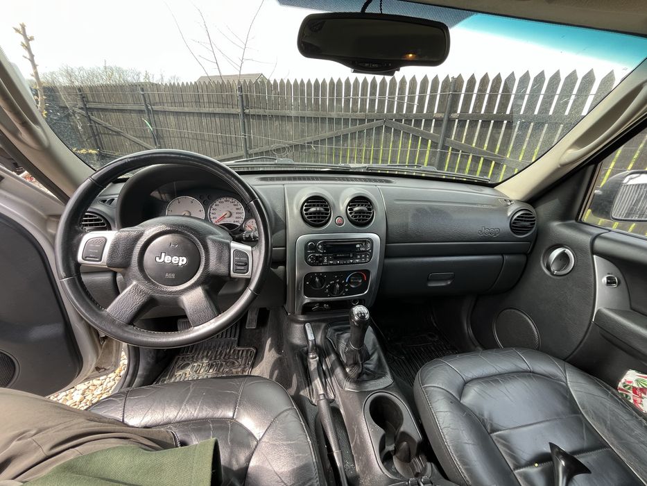 Jeep cherokee kj 2003 2.5 crd 4x4