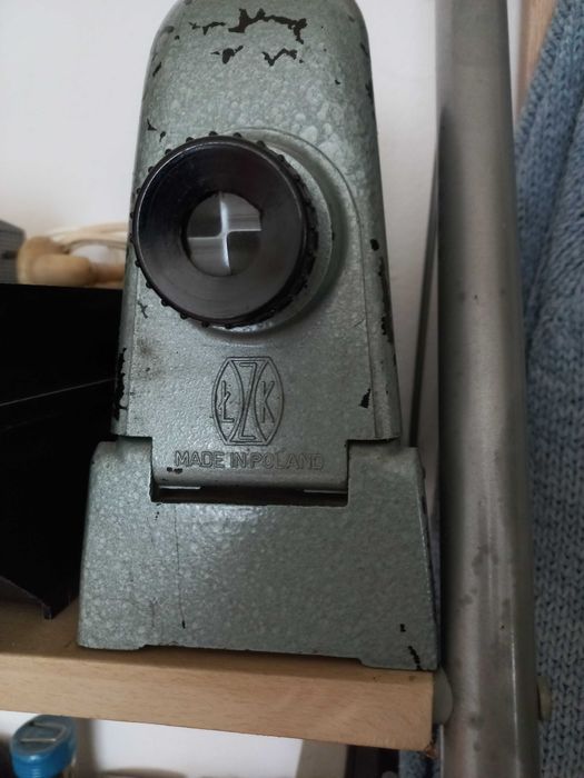 Aparat de proectie diafilme