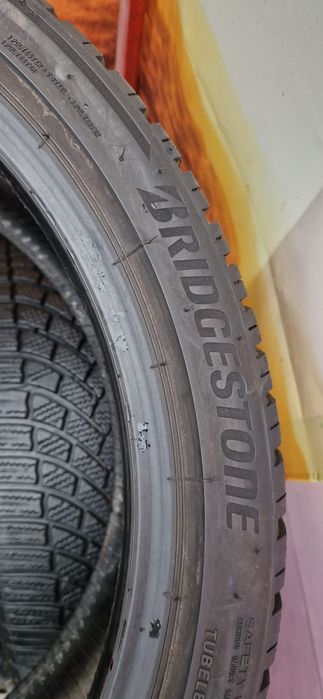 Set 4 Anvelope Bridgestone 225 40 R19 M+S . Dot 2021