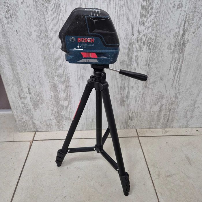 Nivela Laser Bosch GLL 3-50 cu suport Zeus Amanet Rahova 34531