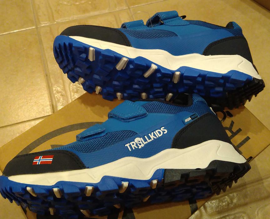 Нови маратонки 32 н.