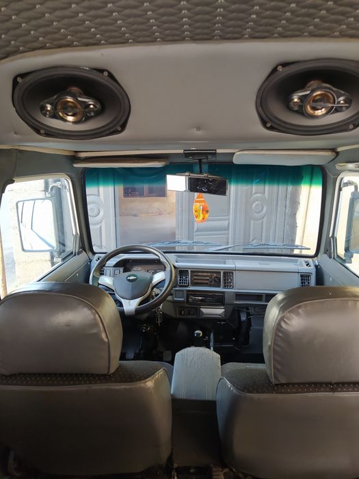 Damas sotiladi. Nontopar