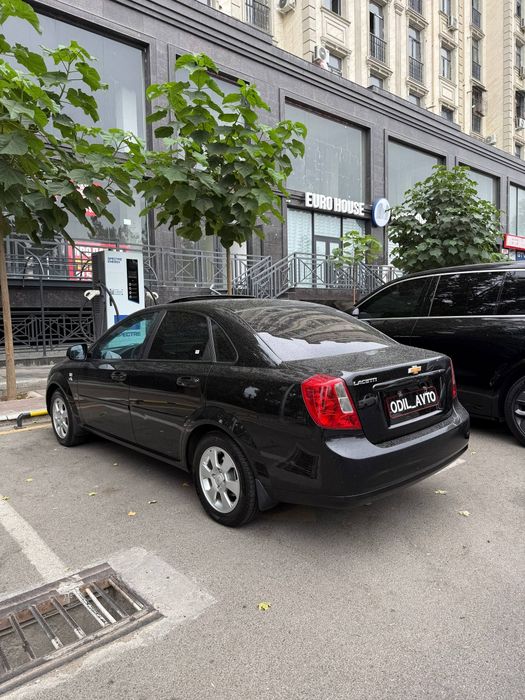 Chevrolet Jentra avtomat 2022 full Qora prapon gaz