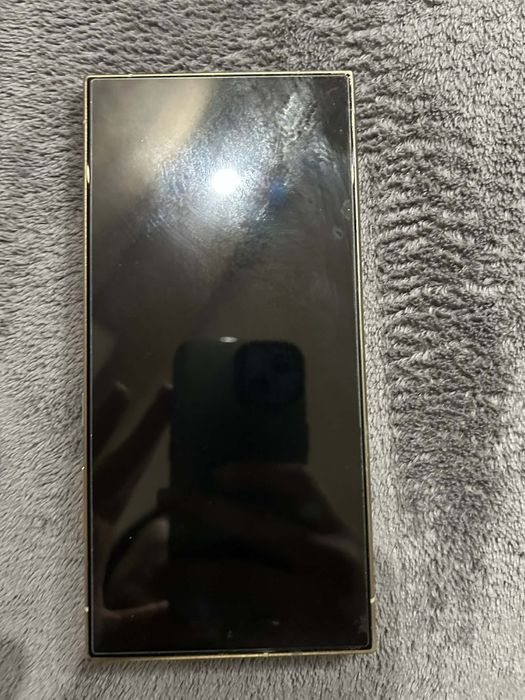 Samsung Galaxy S 24 Ultra и Galaxy Watch 7