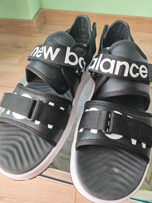 Сандали New balance 750