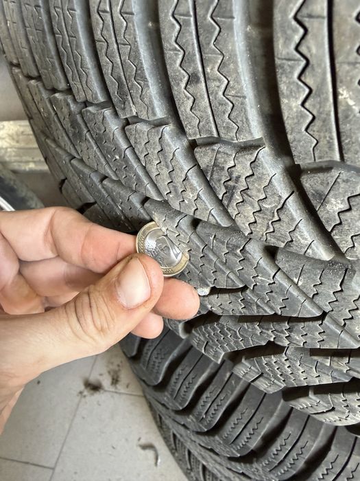 Зимни гуми с джанти 255/55/20 BRIDGESTONE
