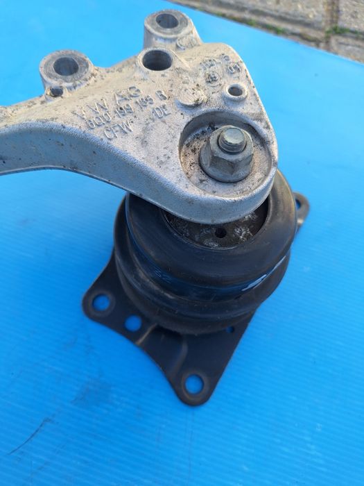 Тампон двигател  Seat Ibiza 1.9tdi 101k напълно здрав оригинал