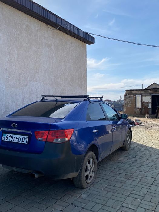 продам Kia cerato 2012 года