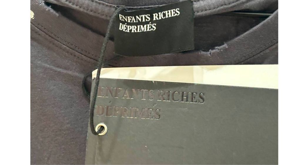 Футболка Eftans Riches Deprimes Nietzche