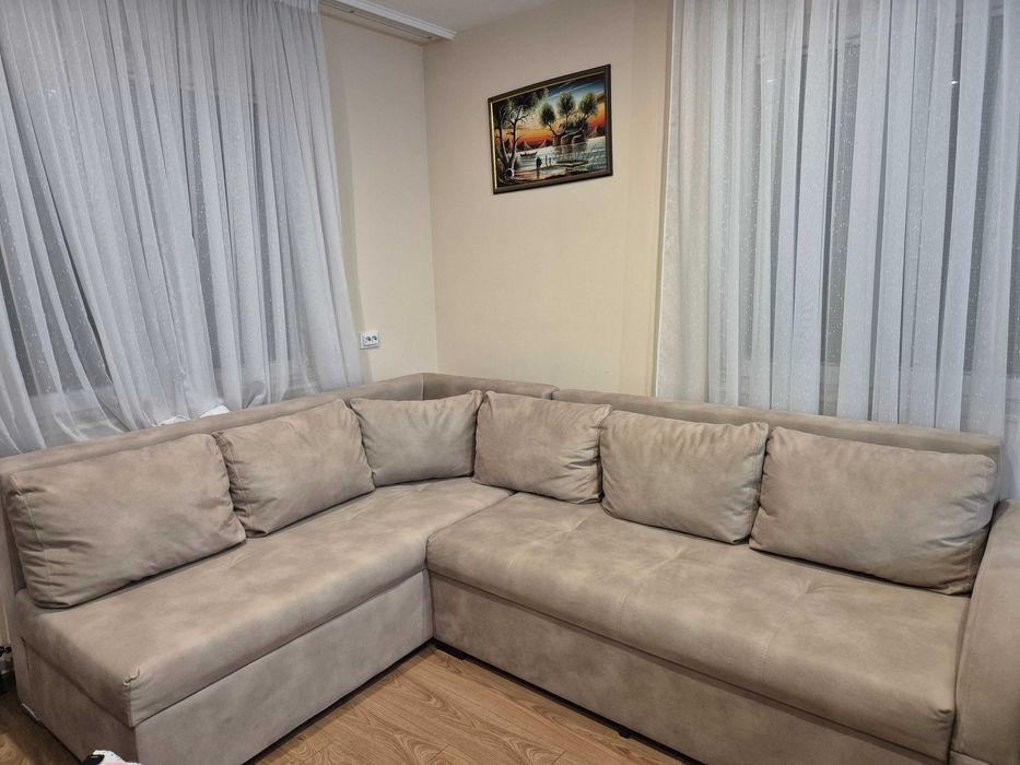 Разтегателен диван