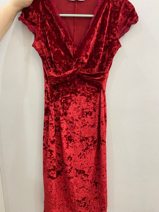 Женскии койлек сатылады