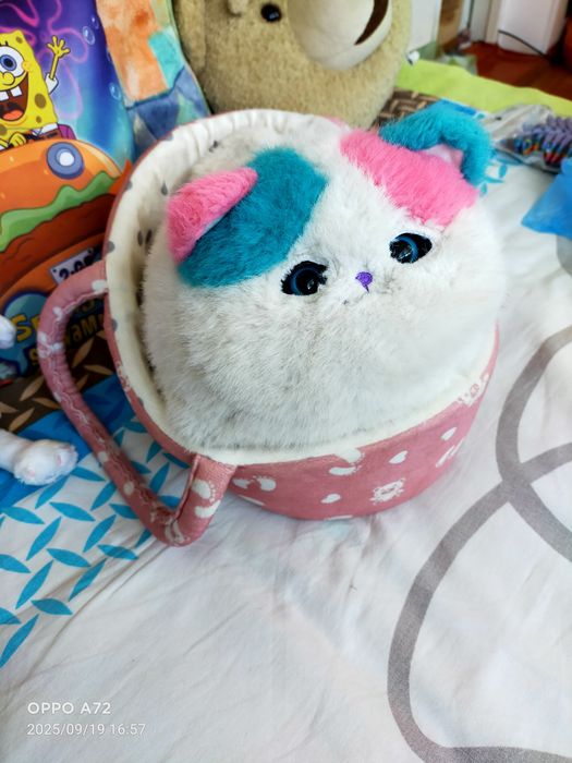 Продам игрушки , куклы .