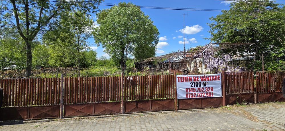 Teren intravilan de vânzare – 2700 mp ideal investiție sau construcție