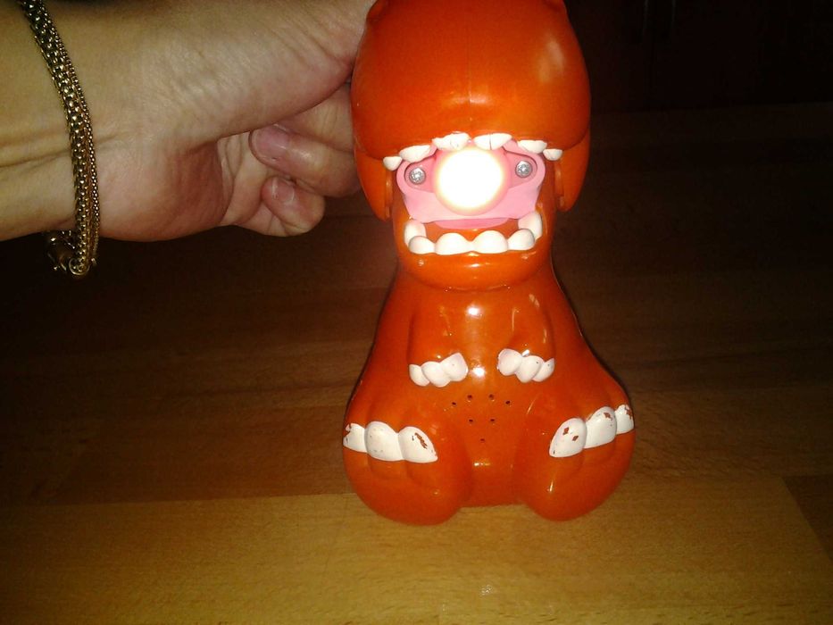 **Dino Lanterna cu Sunete 16 cm jucarie copii