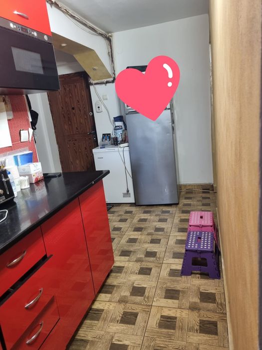 Apartament 3 camere decomandat, etaj 1, zona tineretului