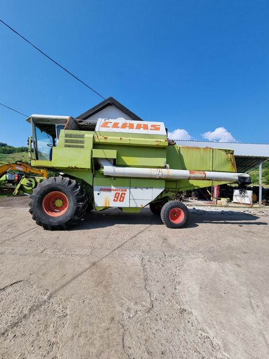 Dezmembram combina Claas Dominator 96