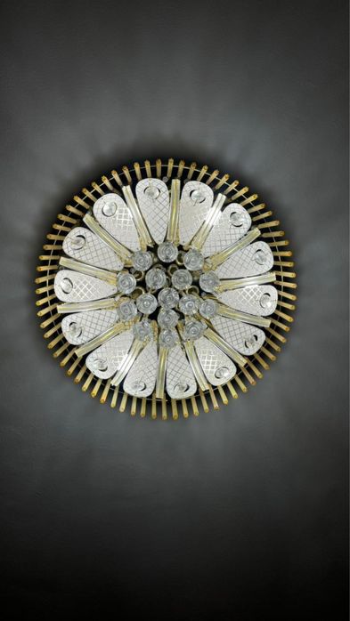 Продам люстры