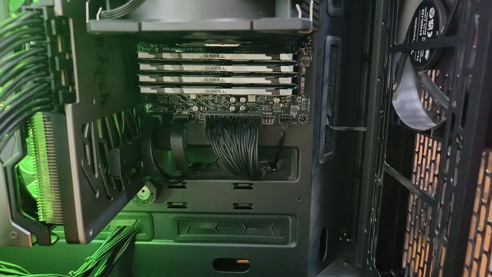 32Gb DDR4, комплект 4×8Gb