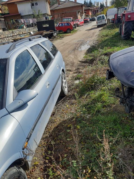 Продавам Opel Vectra На части