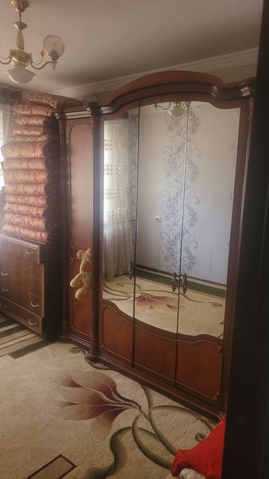 Сурочна  продается  квартира 3 комната В Самкоче