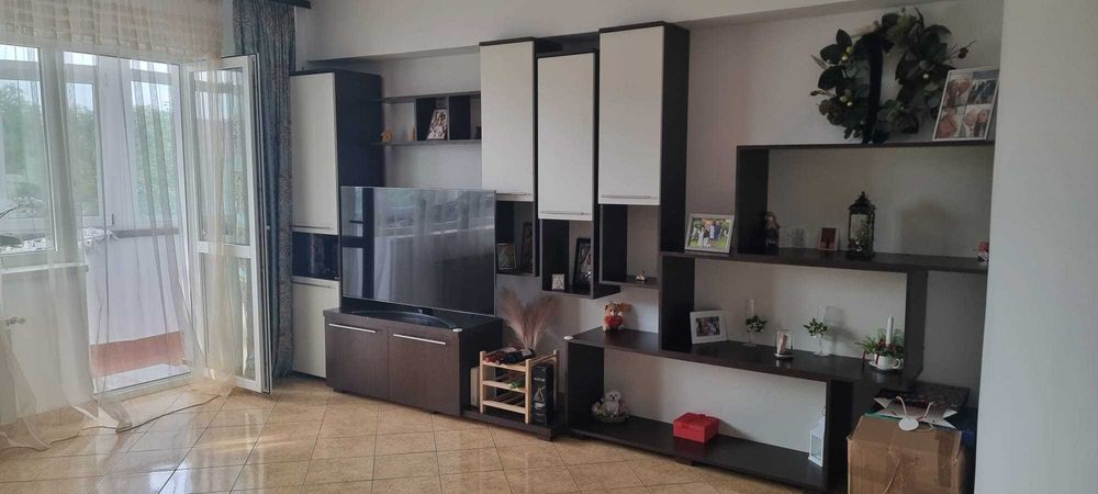 Apartament cu 3 camere de închiriat pe strada Bucegi- Persoana fizica