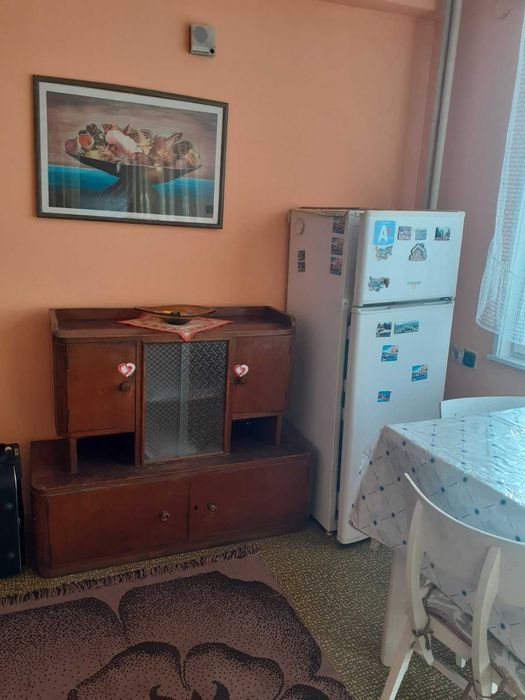 Дава се под наем Двустаен апартамент в Хасково, Център - 60 кв.м за 204 € - Снимка #1