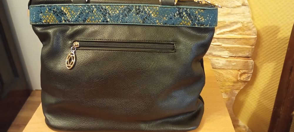 Сумочка женская -VENSI