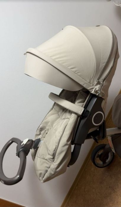 Cărucior Premium Stokke Xplory V4 Beige Melange - Stare Foarte Bună