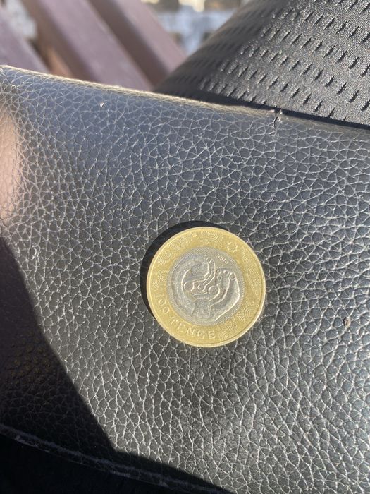 Продам манету 100 тенге