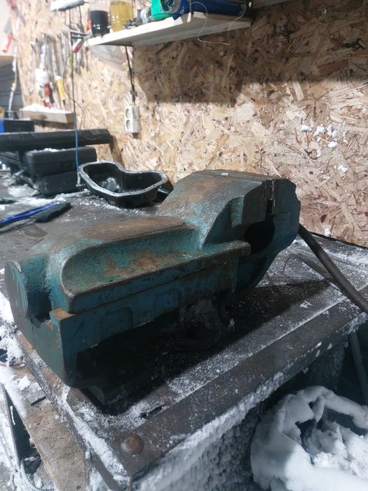 Тиски, советские, мощный