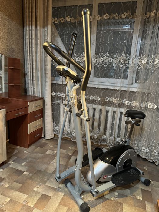 Продам Эллиптический тренажер