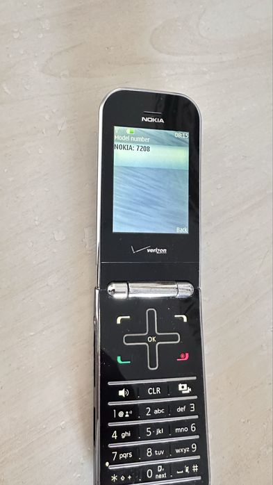 Нокиа 7208 перфектом холати яхши