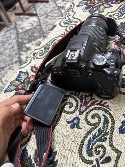 Фотоапарат Canon eos 650d