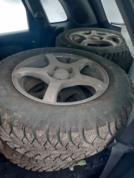 П.  Р.  О.  Д.  А.  М