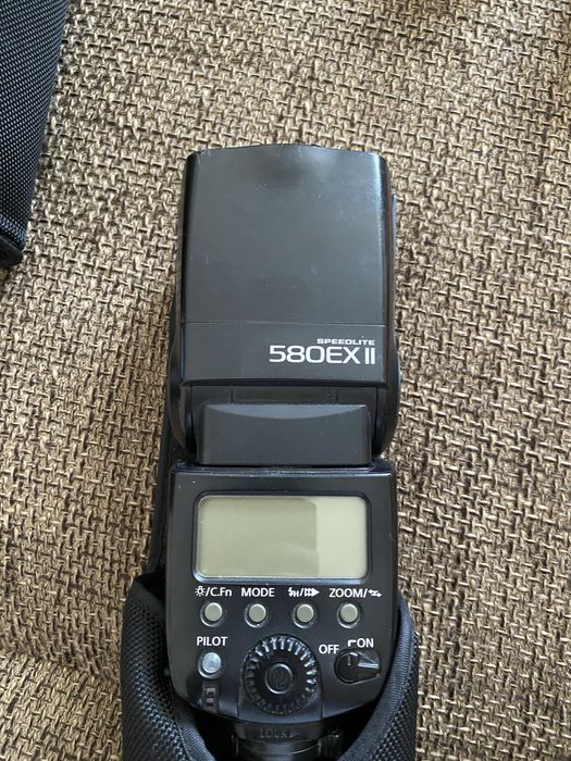 Вспышка Canon Speedlite 580EX II