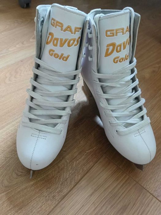 Коньки для фигурного катания