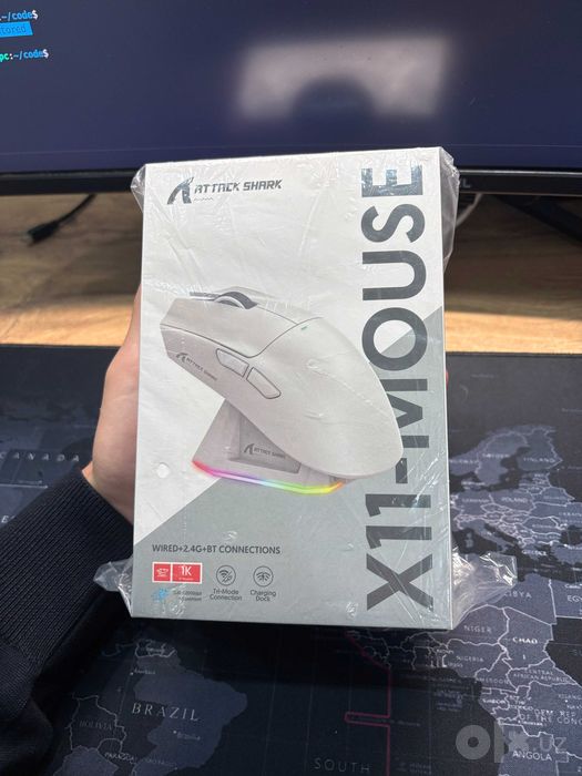 Беспроводная мышка белая Attack Shark x11 + зарядная док станция