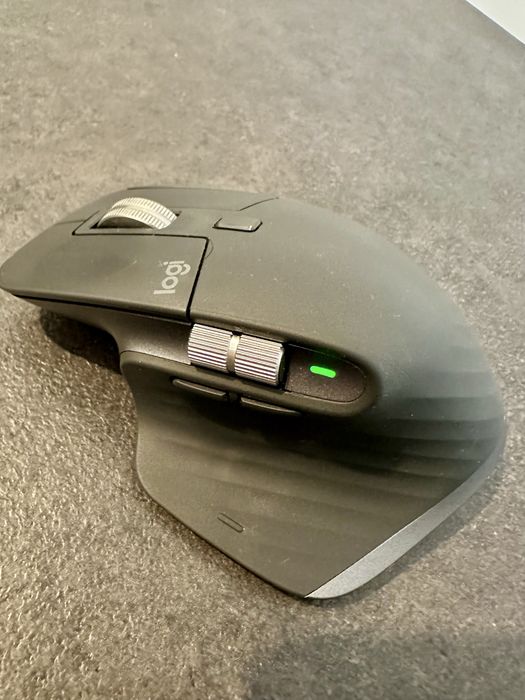Mouse Logitech MX Master 3S - cutie, receiver Logi Bolt, ca nou
