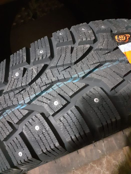 Продам зимние шины.