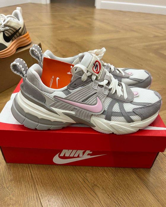 Кроссовки Nike (Найк)  V2K розовые