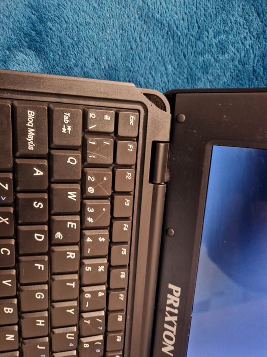 Laptop pentru piese
