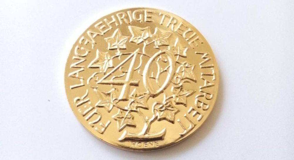 2 insigne/medalii germane din bronz