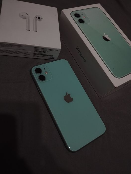 iPhone 11 продам