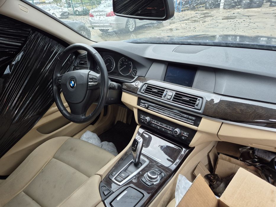 Dezmembram BMW F10 2011 523i N53B30 AUTOMAT