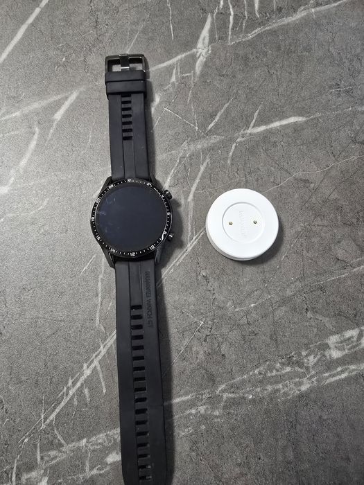 Vând ceas huawei gt2